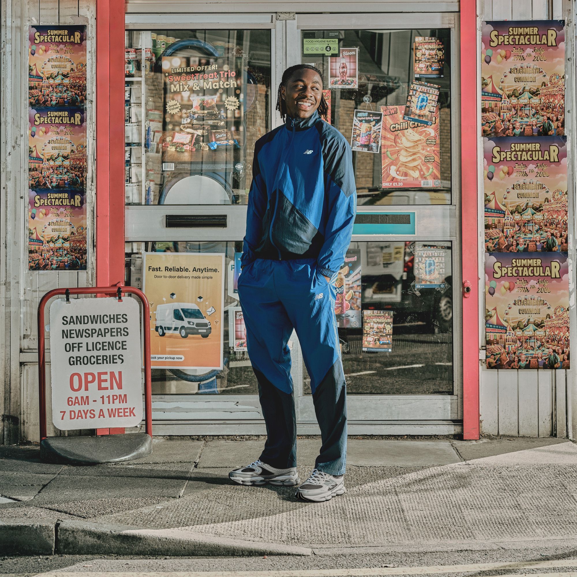 ABZORB 2000 Noszone przez Eberechi Eze