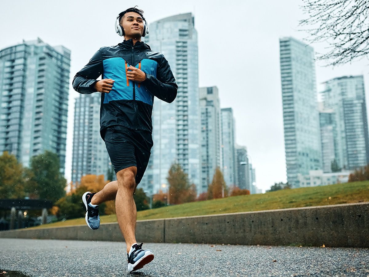 Jakie buty do biegania dla osób z płaskostopiem?