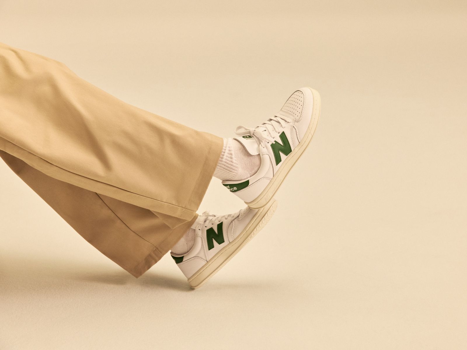 new balance 740