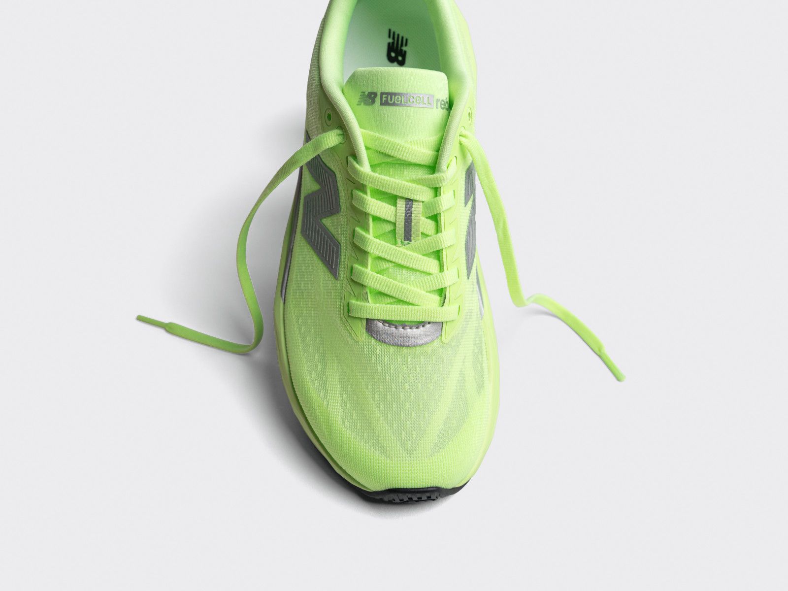 new balance fuelcell rebel v5