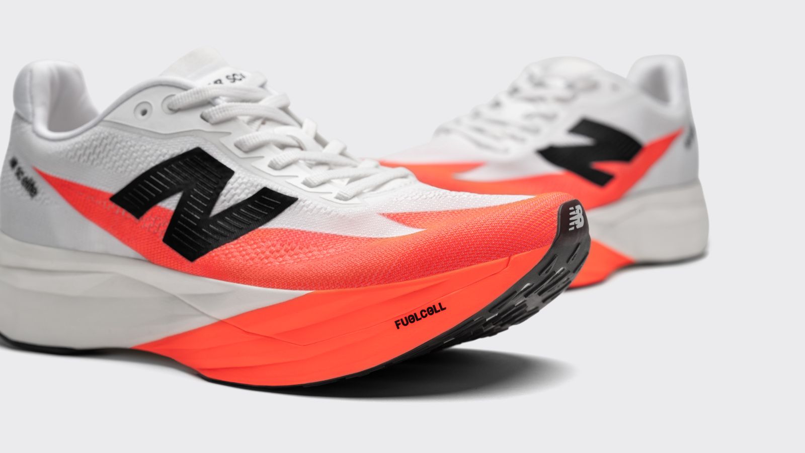 ニューバランス　FuelCell SuperComp Elite v5 25cm FuelCell SuperComp Elite V5