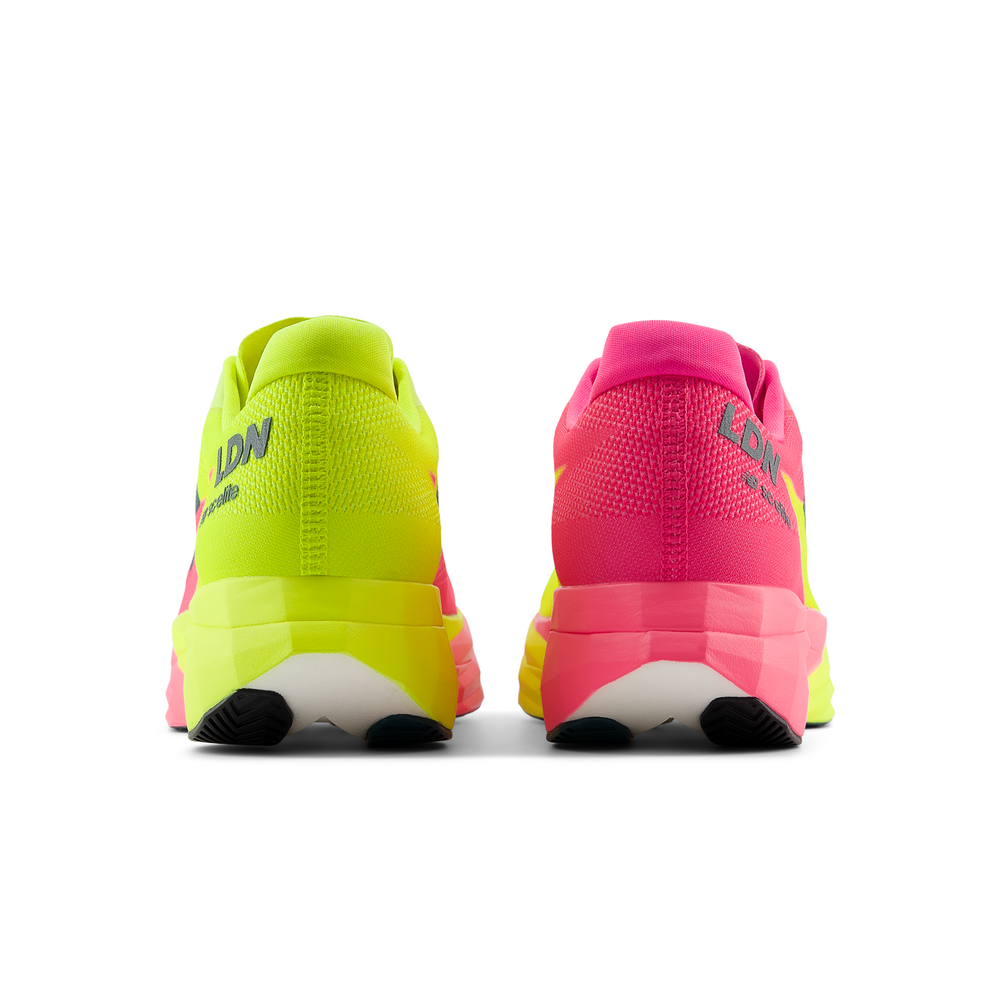 Buty męskie New Balance FuelCell SC Elite V5 TCS London Marathon MRCEL55L – różowe