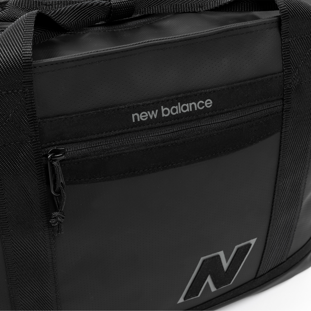 Torba New Balance LAB23109BKK – czarna