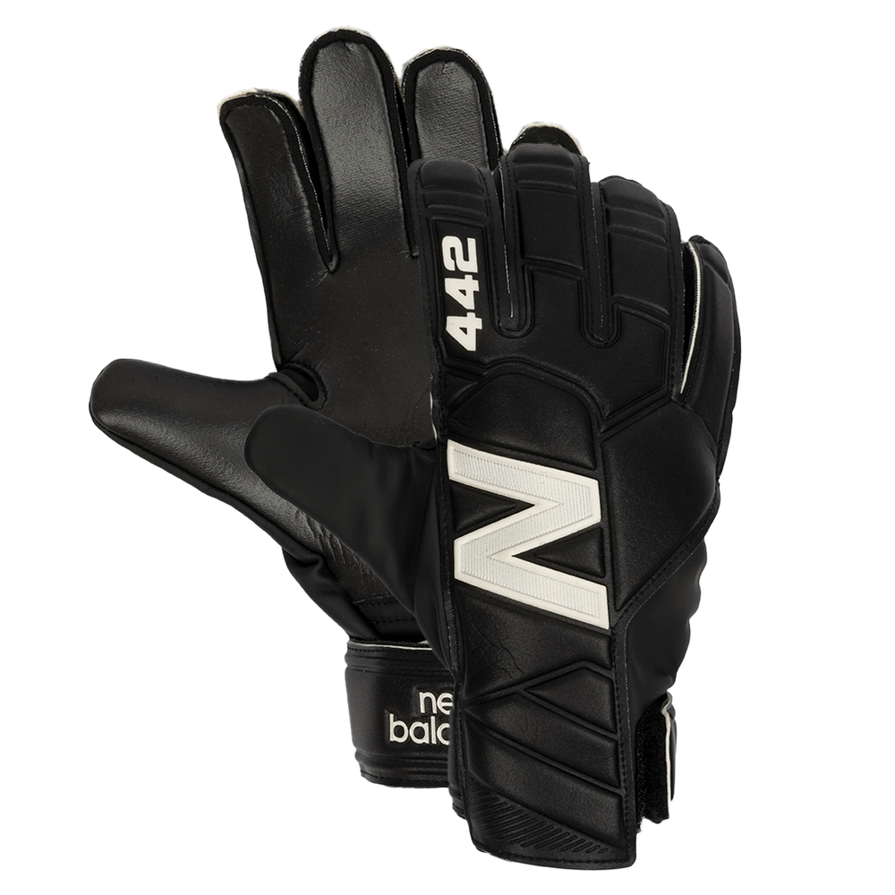Rękawice bramkarskie New Balance GK23004MBKW – czarne