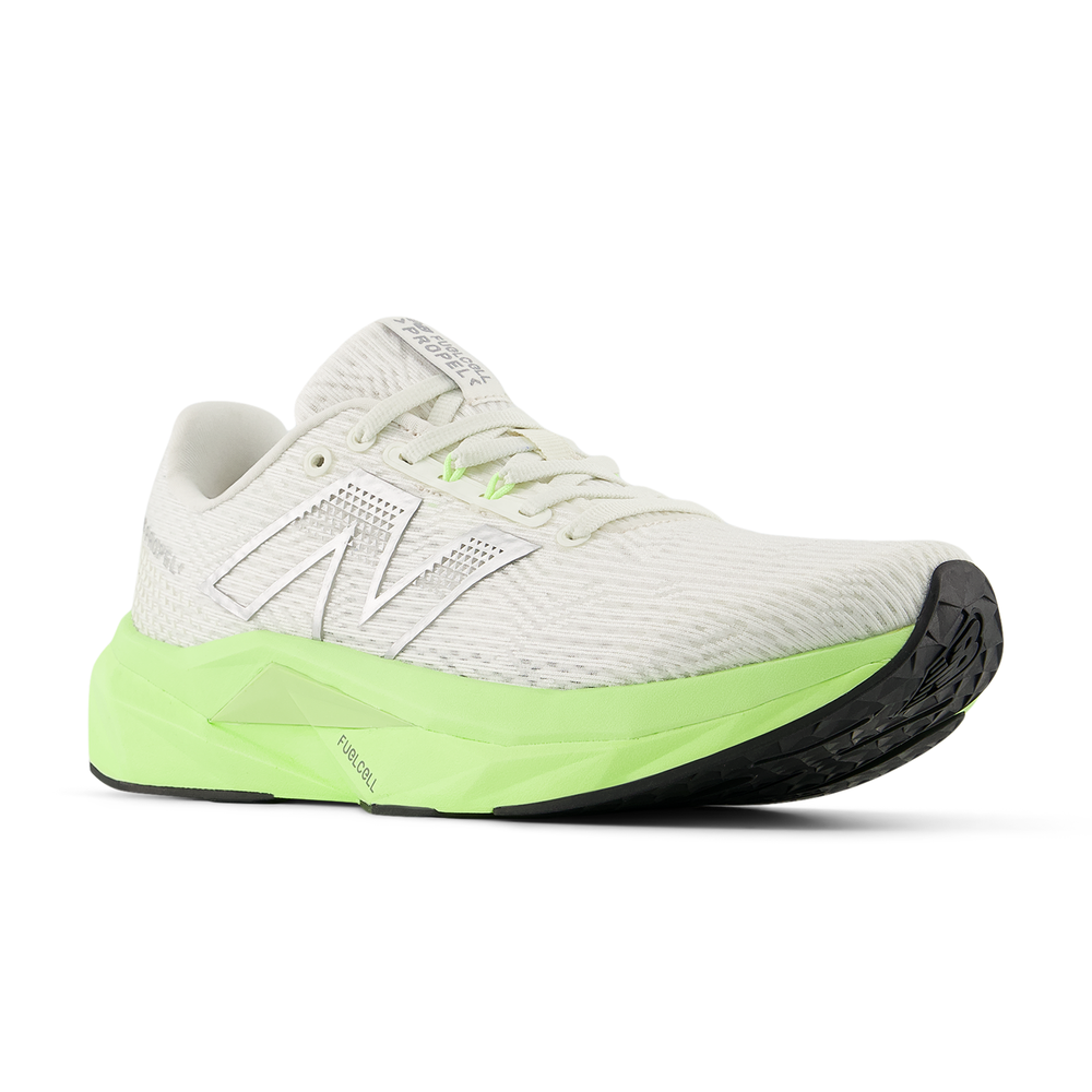 Buty damskie New Balance FuelCell Propel v5 WFCPR4T3 – beżowe