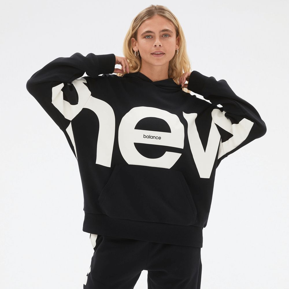 Bluza unisex New Balance UT23504BK – czarna