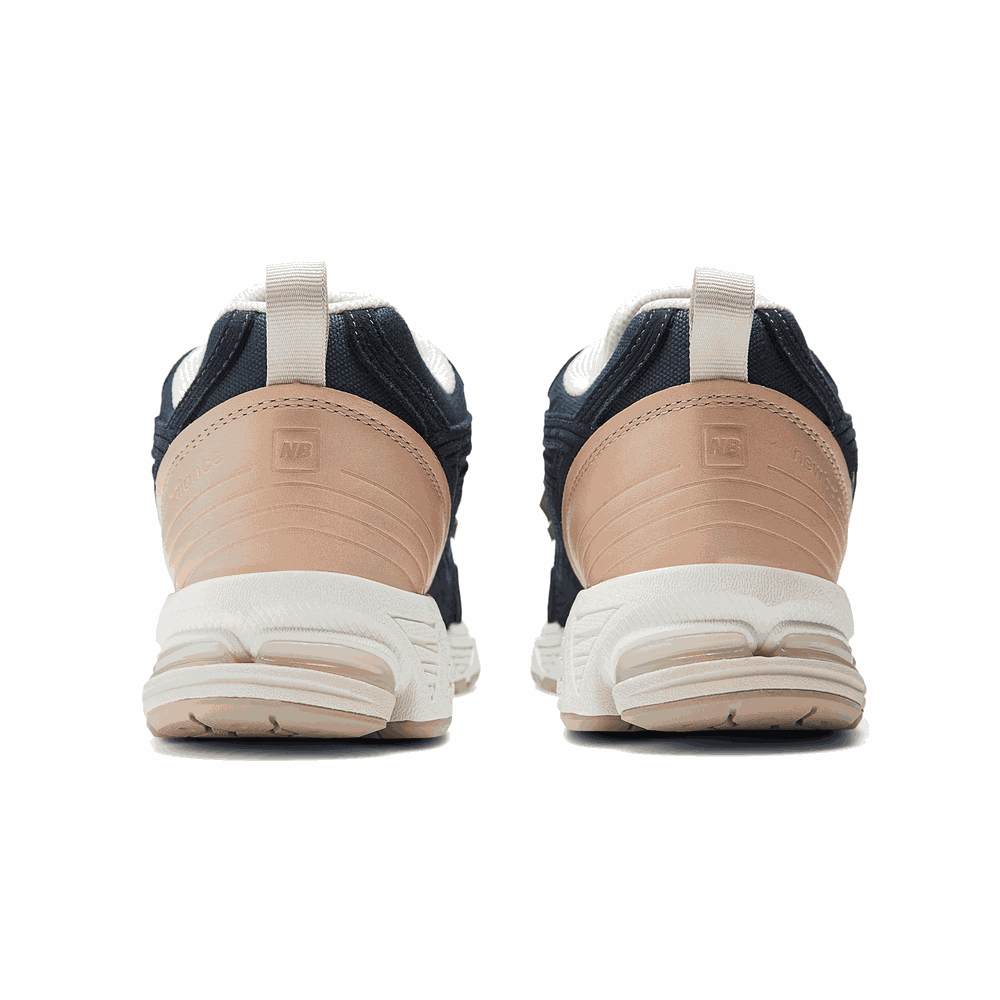 Buty męskie New Balance M1906FB – granatowe