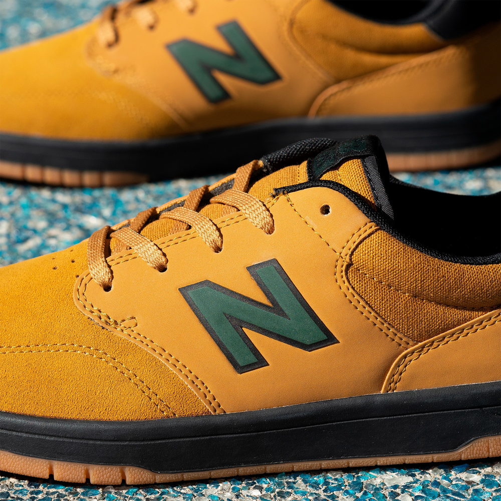 Buty męskie New Balance Numeric NM425ATG – brązowe