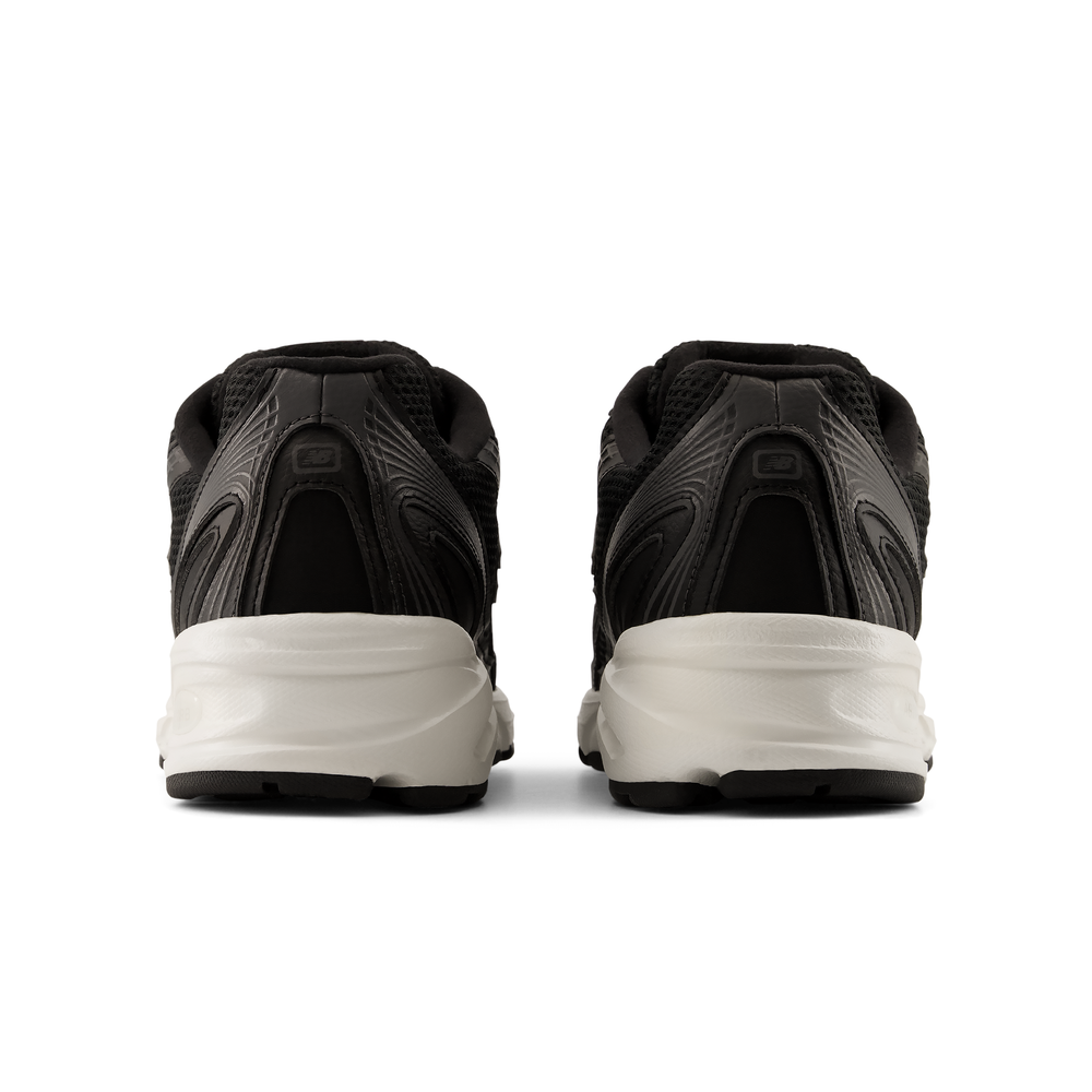 Buty unisex New Balance U7402B2 – czarne