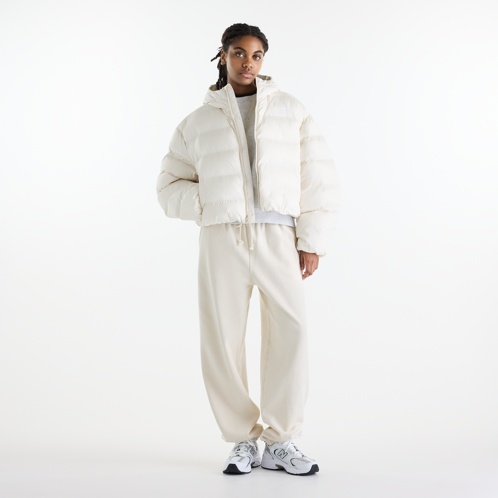 Kurtka damska New Balance Boston Puffer – beżowa