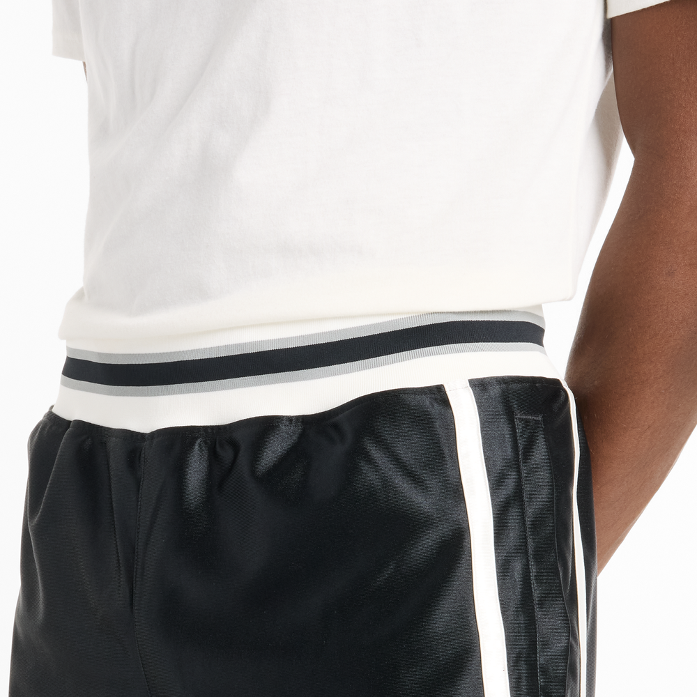 Spodenki męskie New Balance MS51608BK – czarne