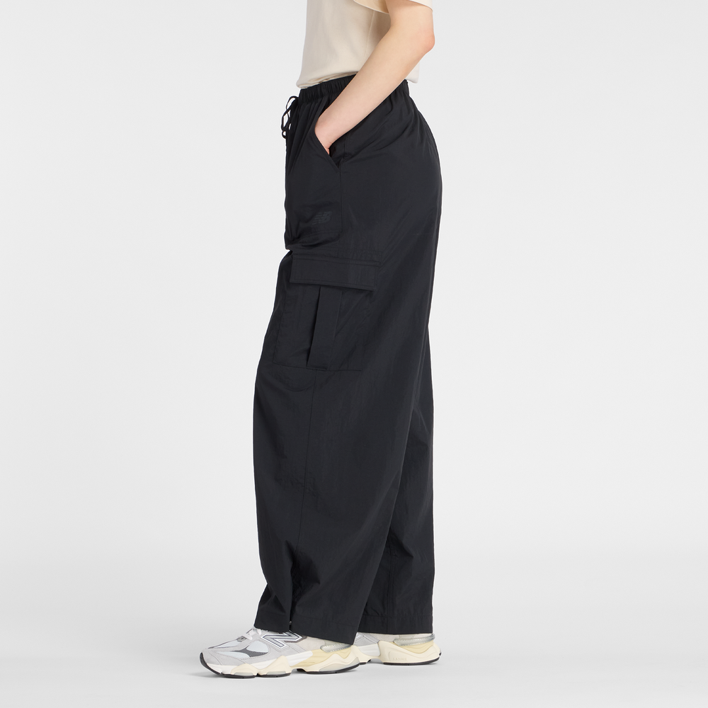 Spodnie damskie New Balance Cargo – czarne
