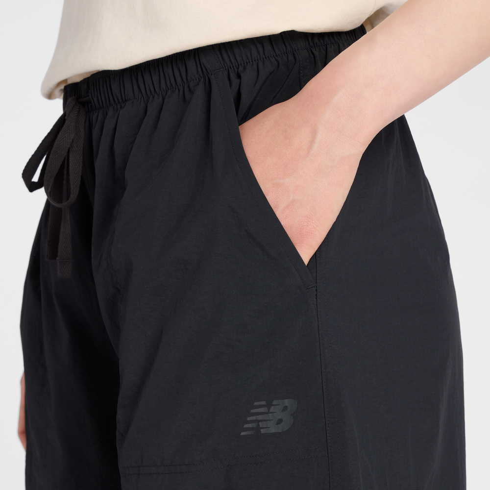 Spodnie damskie New Balance Cargo – czarne