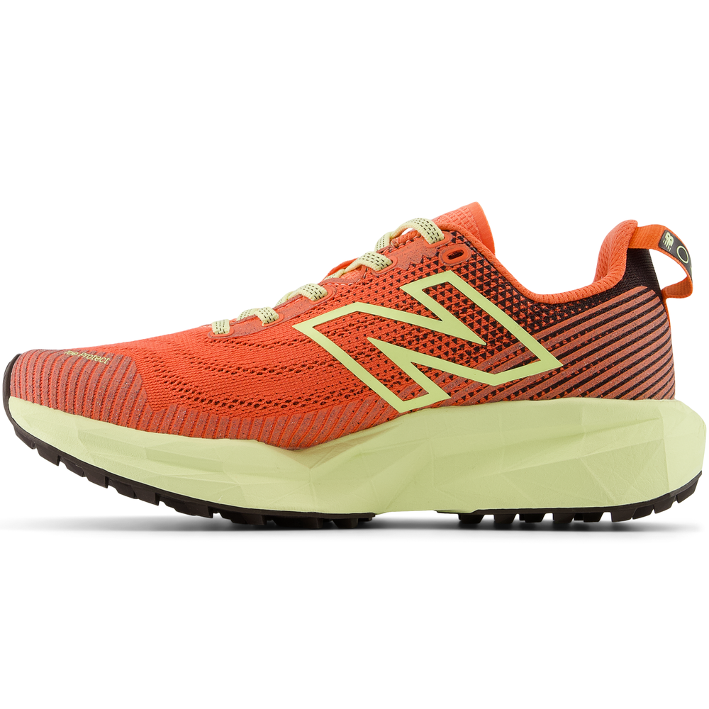 Buty damskie New Balance FuelCell Venym WTVNYMP – pomarańczowe