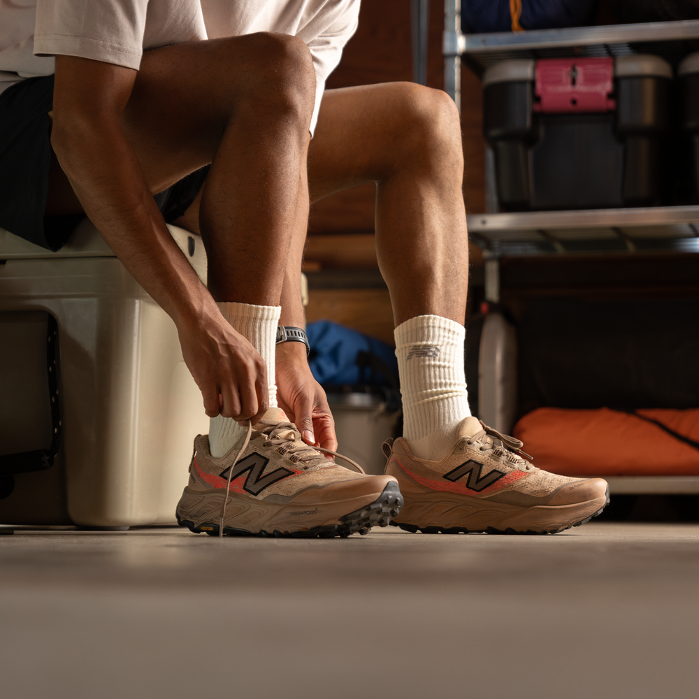 Buty męskie New Balance Fresh Foam X Hierro v9 MTHIERV9 – beżowe