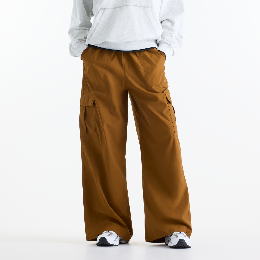 Spodnie damskie New Balance WP53504BFT – brązowe