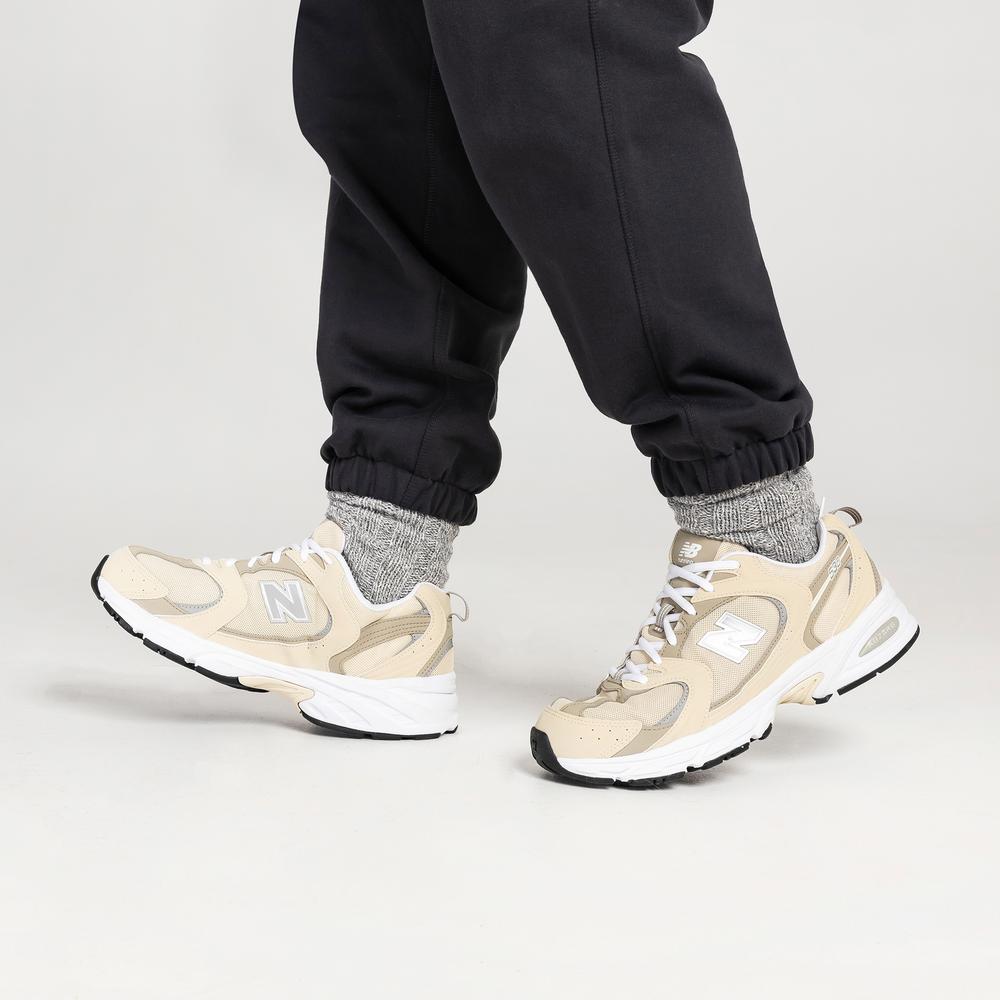 Buty unisex New Balance MR530SMD – beżowe