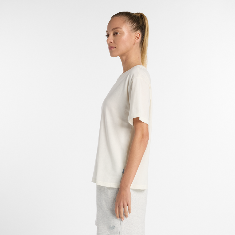 Koszulka damska New Balance WT51541SST – beżowa