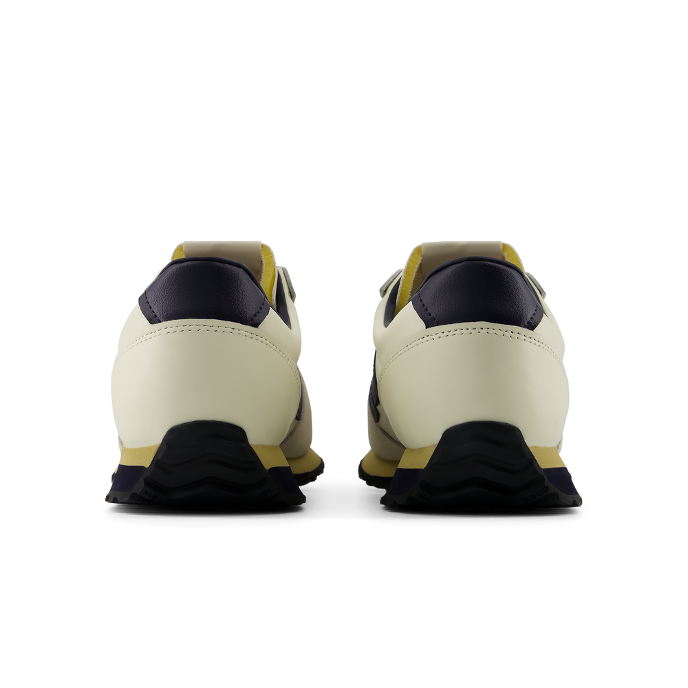 Buty unisex New Balance U4713EX – beżowe