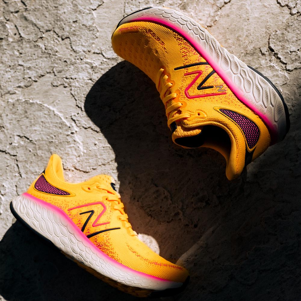 Buty New Balance Fresh Foam 1080 v12 W1080M12 – pomarańczowe