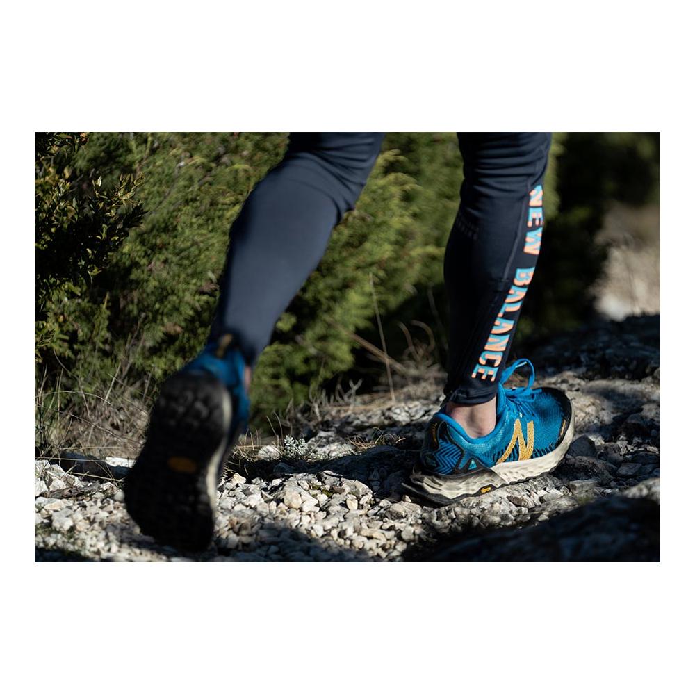 Buty New Balance Fresh Foam Hierro v6 - MTHIERV6 - niebieskie