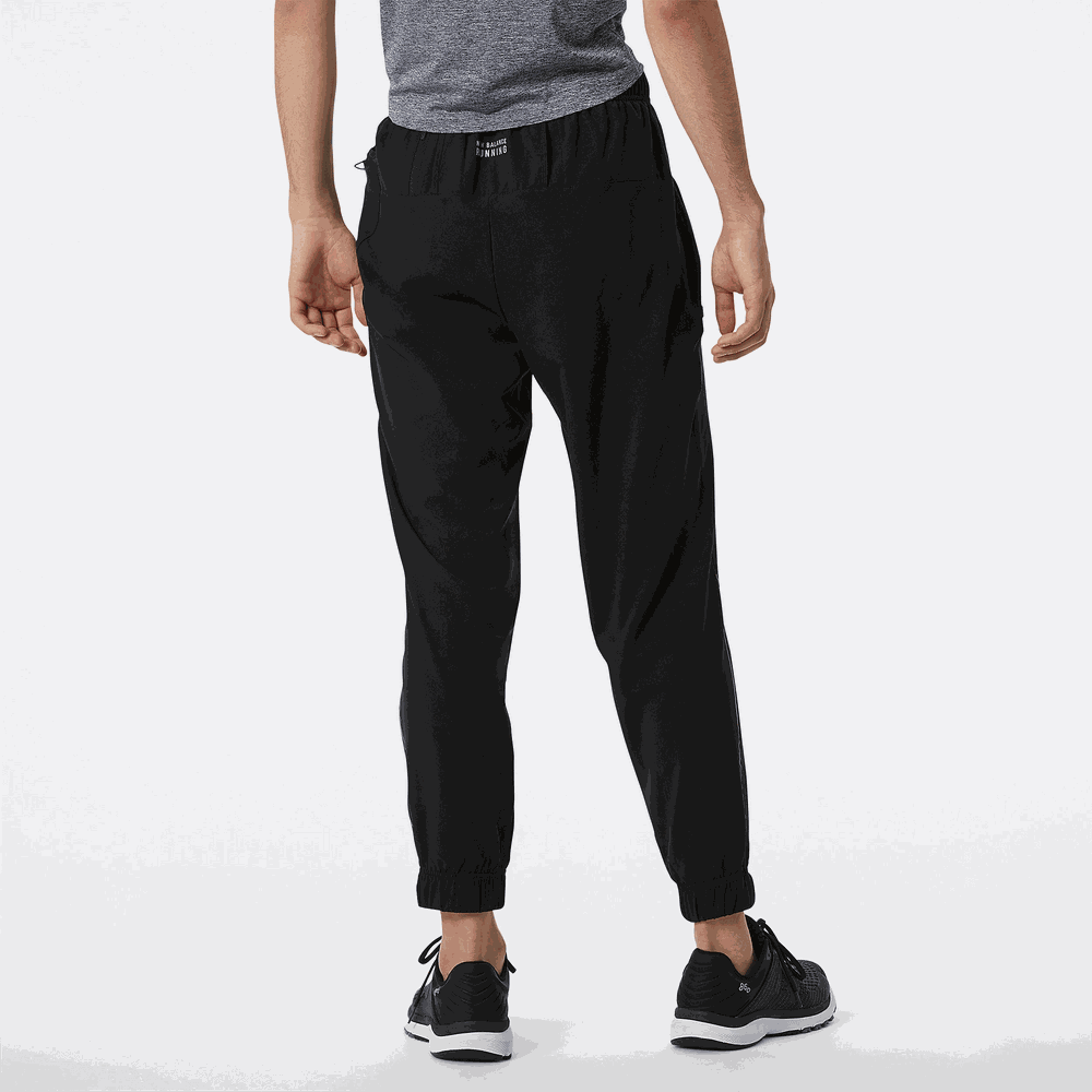 Spodnie New Balance MP21272BK – czarne