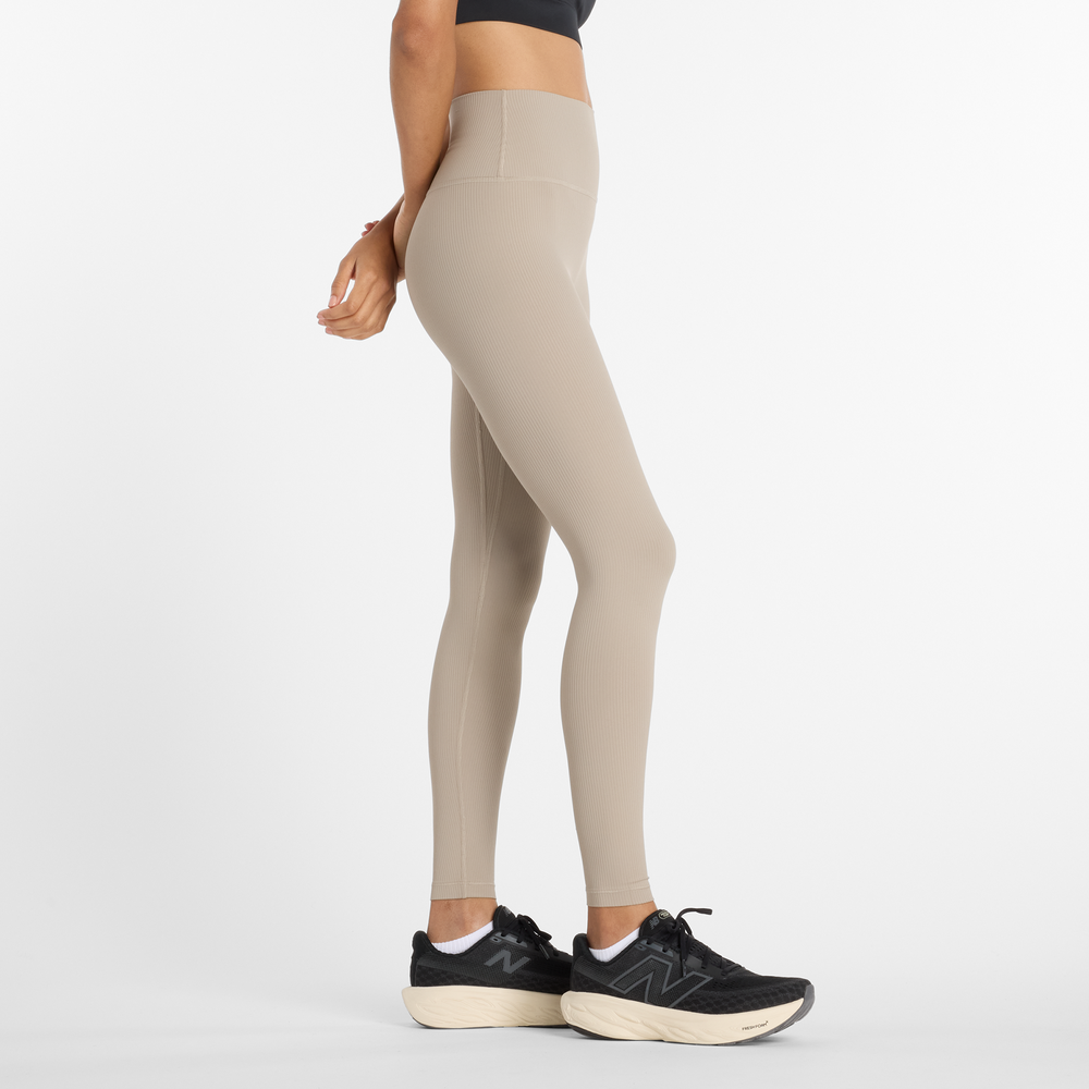 Legginsy damskie New Balance WP53152ADS – beżowe