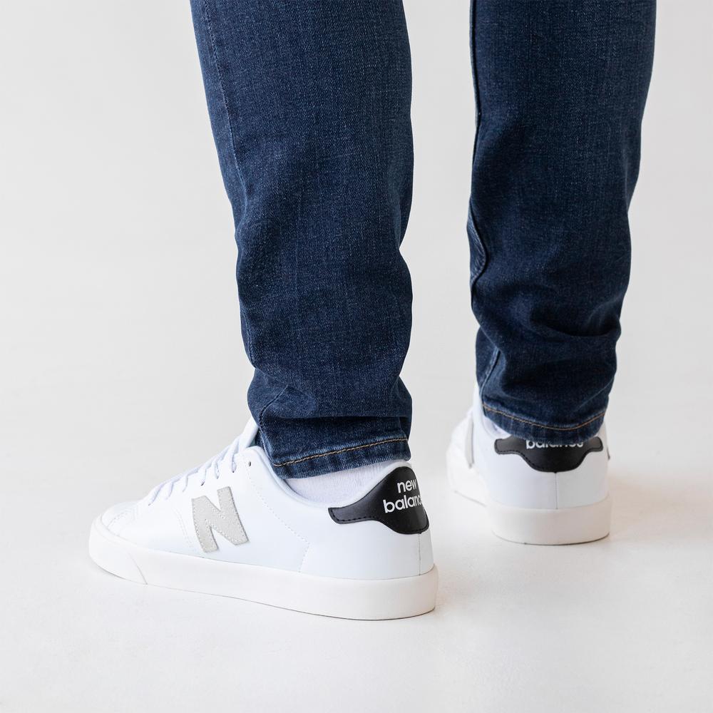 Buty New Balance CT210WLB – białe