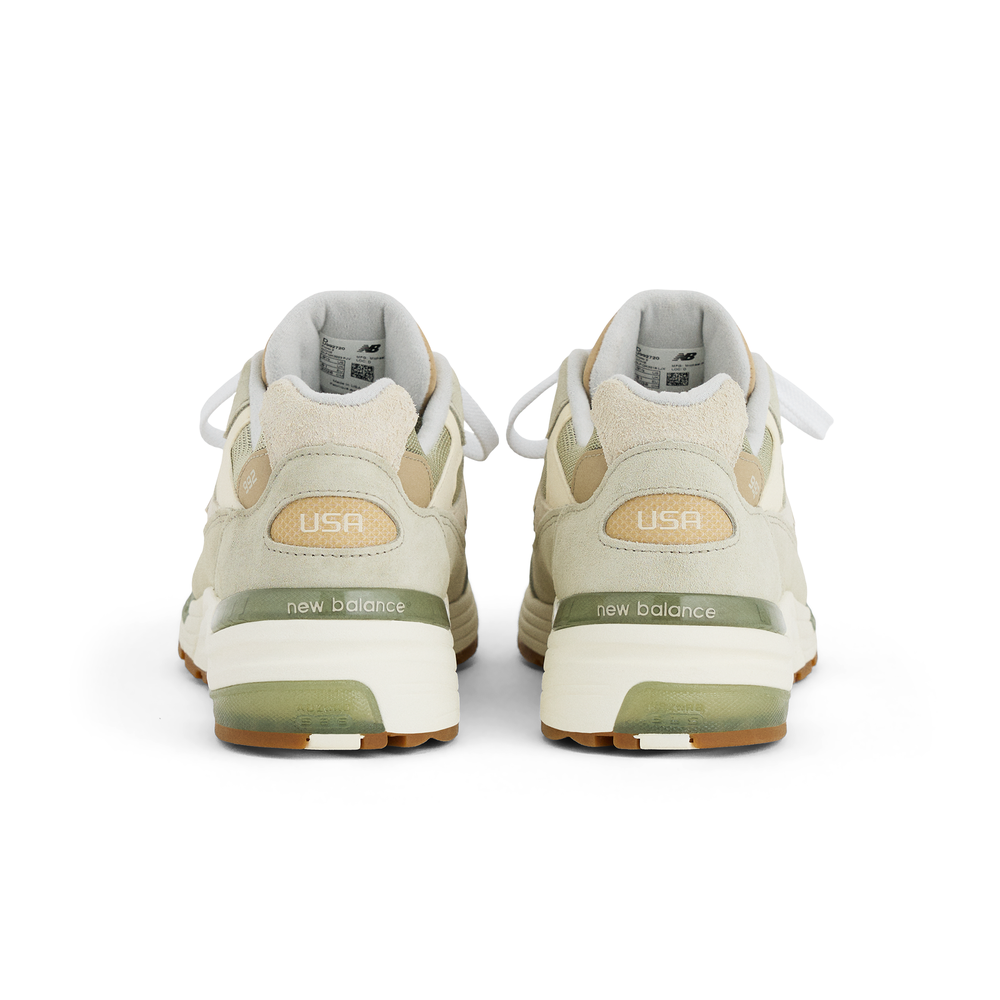 Buty unisex New Balance U992720 - beżowe