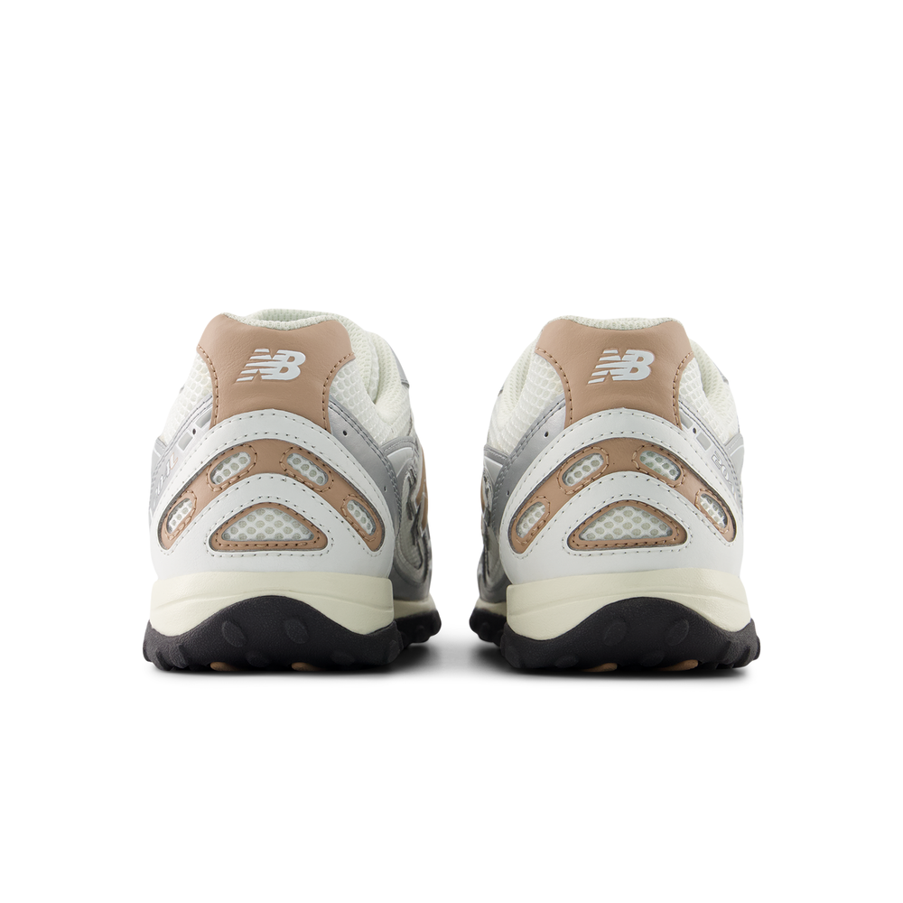 Buty unisex New Balance U204LSWA – srebrne