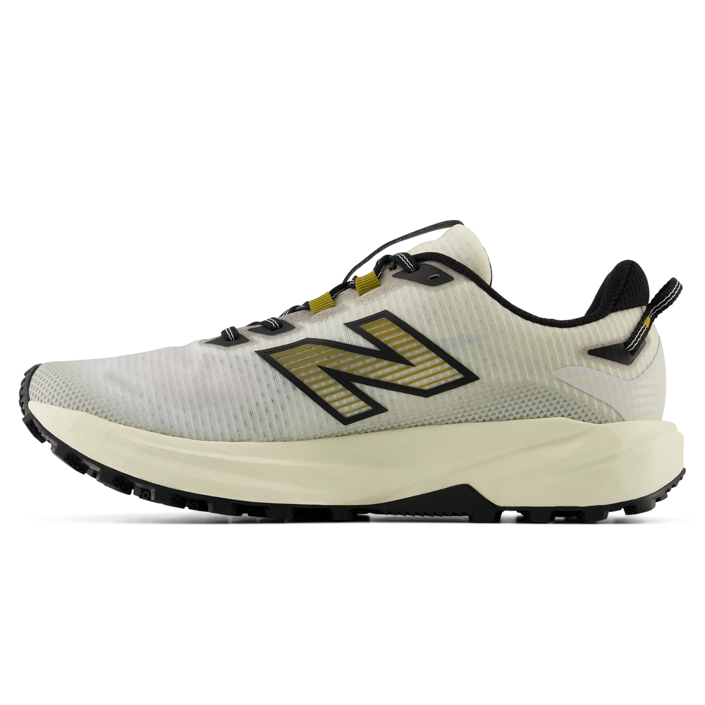 Buty męskie New Balance FuelCell Rebel Trail MRBT8VW – beżowe