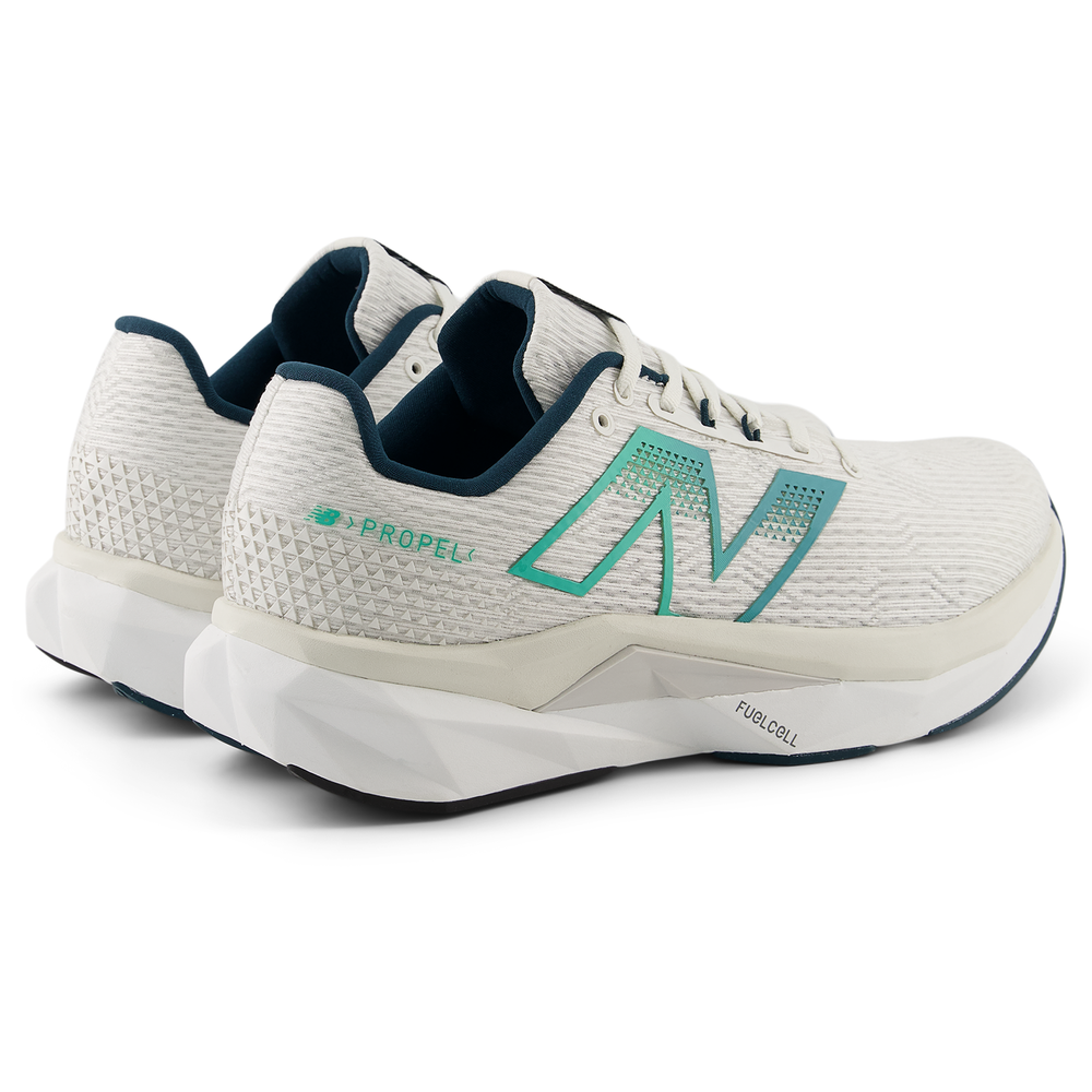 Buty męskie New Balance FuelCell Propel v5 MFCPR1K4 – beżowe