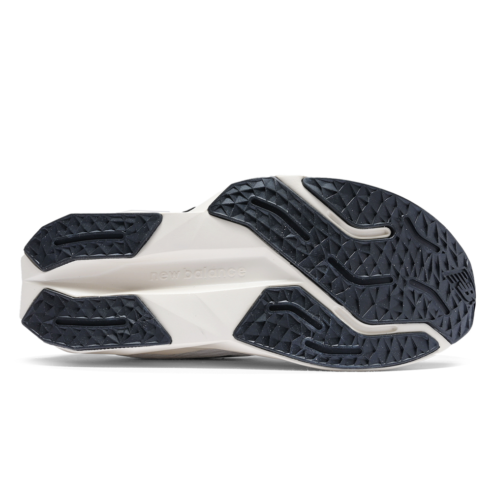 Buty dziecięce New Balance FuelCell Propel v5 PAFCPRC5 – białe