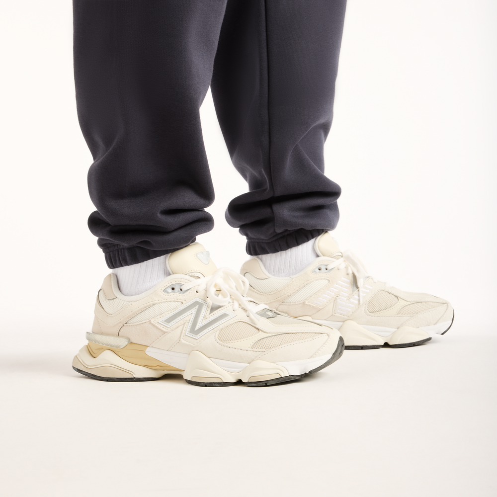 Spodnie męskie New Balance Reimagined Graphic – szare