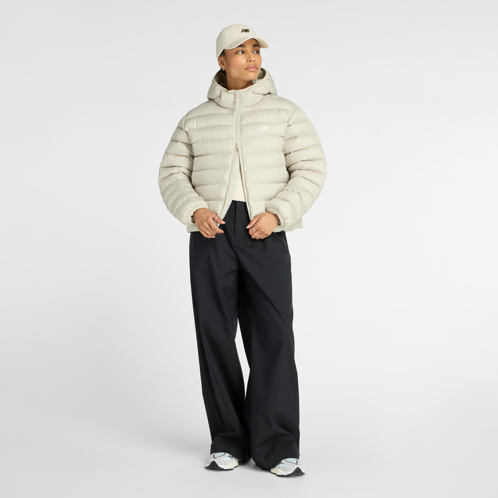 Kurtka zimowa damska New Balance WO53500SHY – beżowa