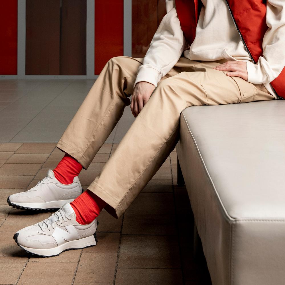 Buty unisex New Balance U327EE – beżowe