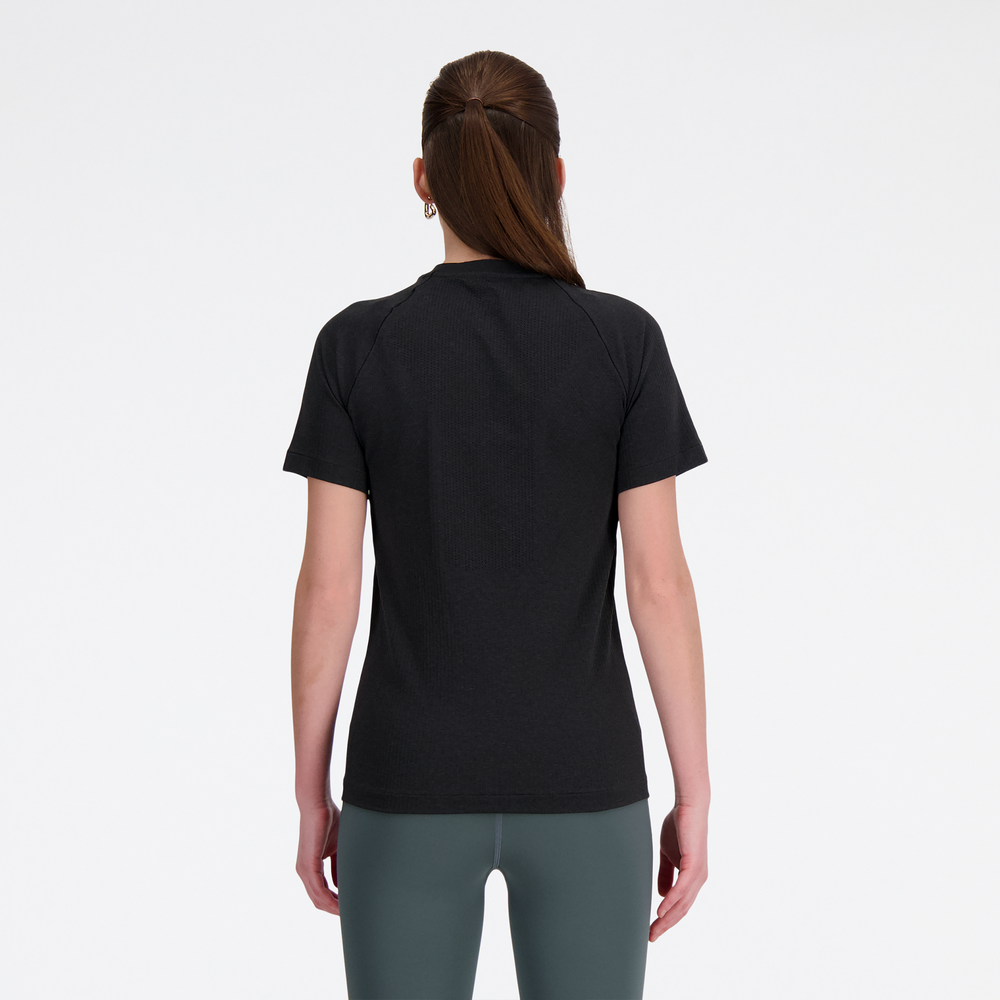 Koszulka damska New Balance WT41123BKH – czarna