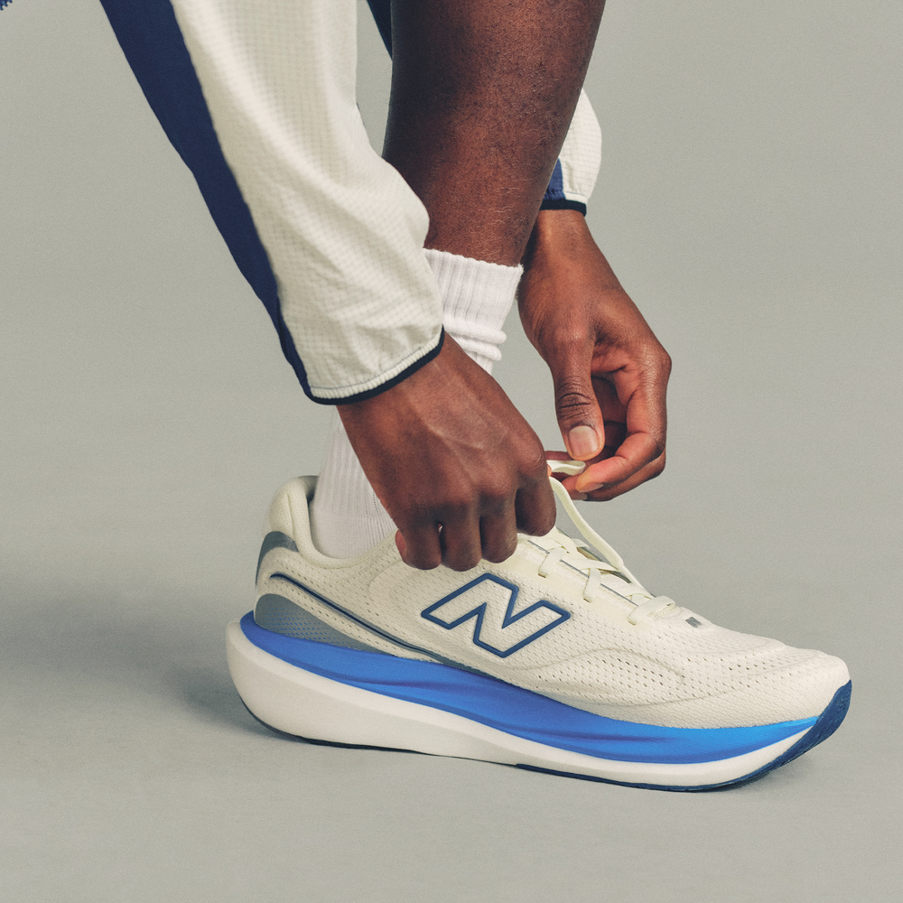 Buty męskie New Balance Infinion 1080 v15 M10808E0 – beżowe