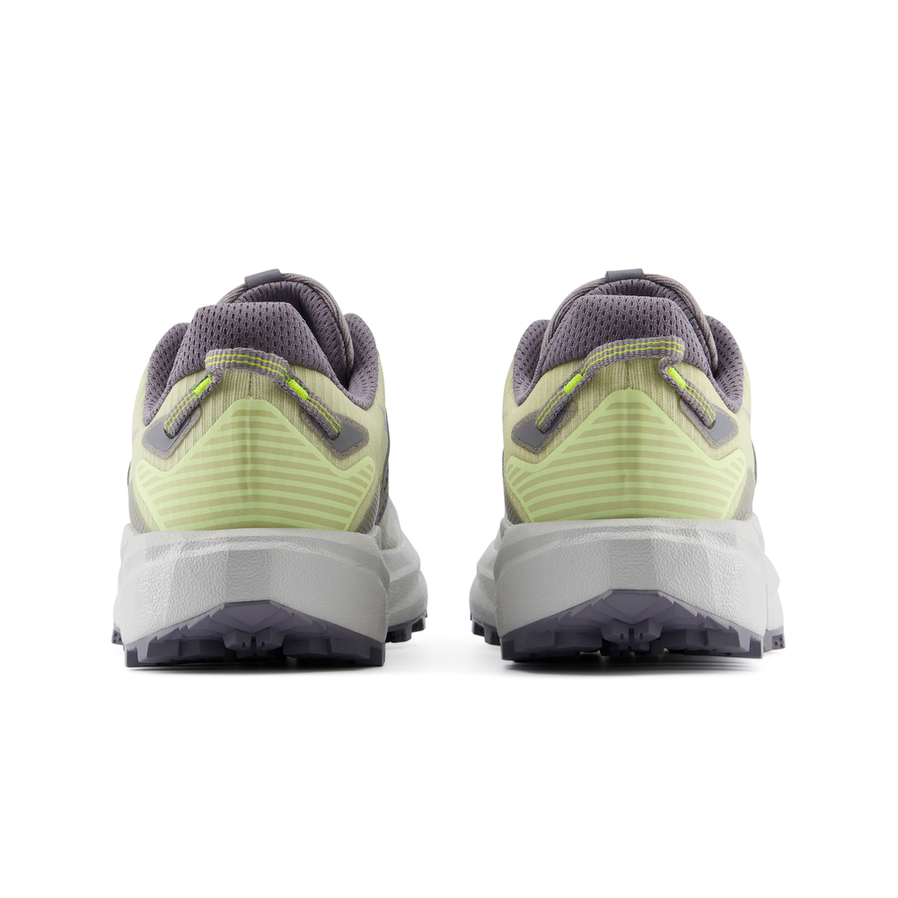 Buty damskie New Balance FuelCell Rebel Trail WRBT675 – szare