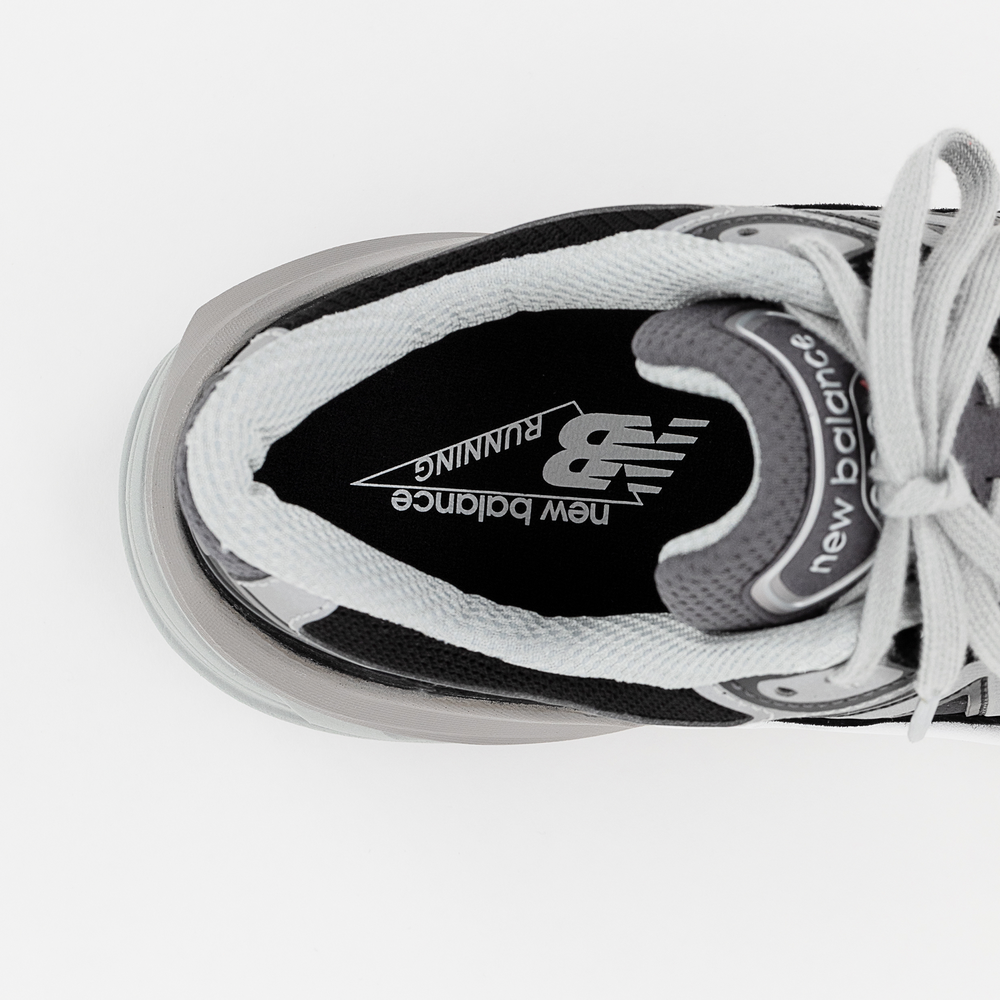 Buty damskie New Balance W990BK6 – czarne