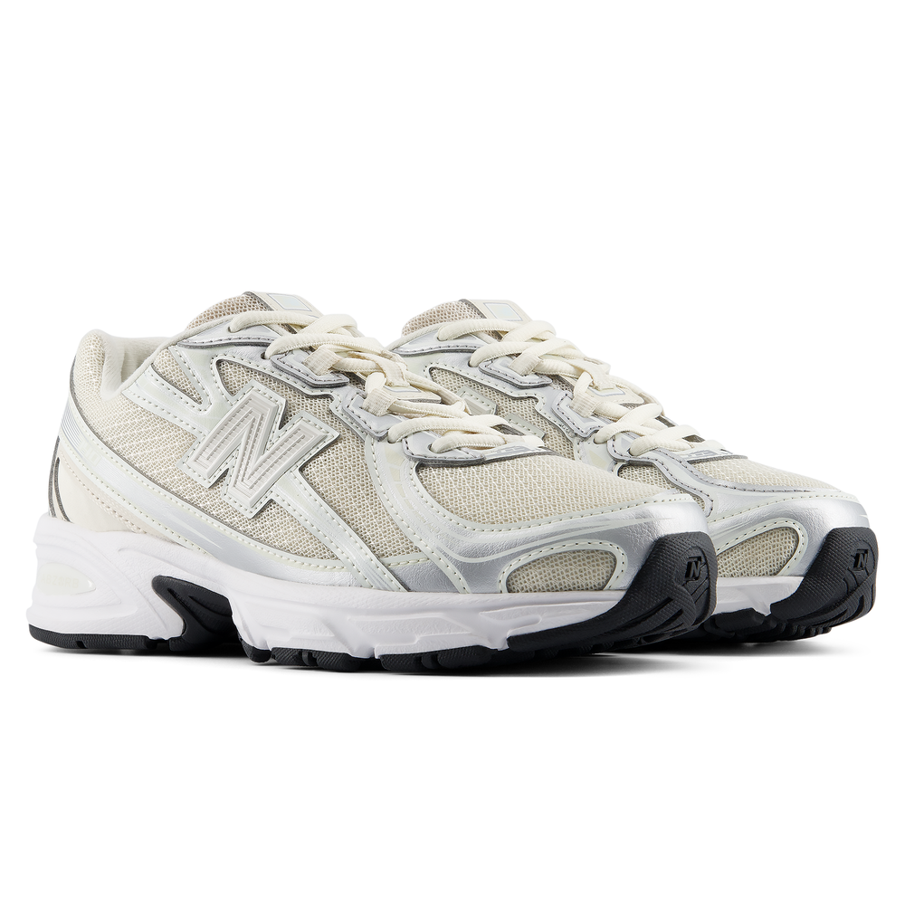 Buty dziecięce New Balance G7402A3 – beżowe