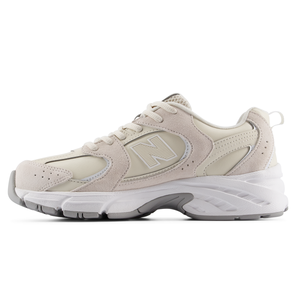 Buty dziecięce New Balance G5304V7 – beżowe