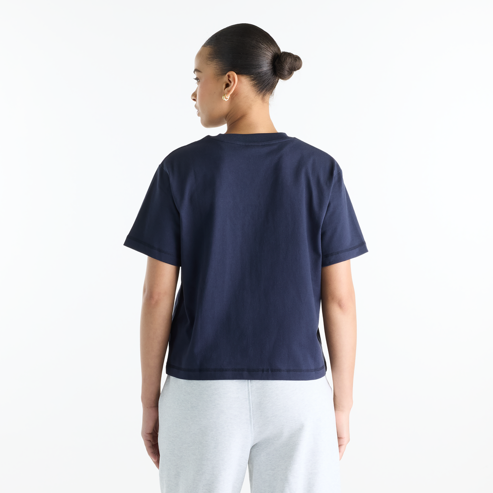 Koszulka damska New Balance Varsity Scholar – granatowa