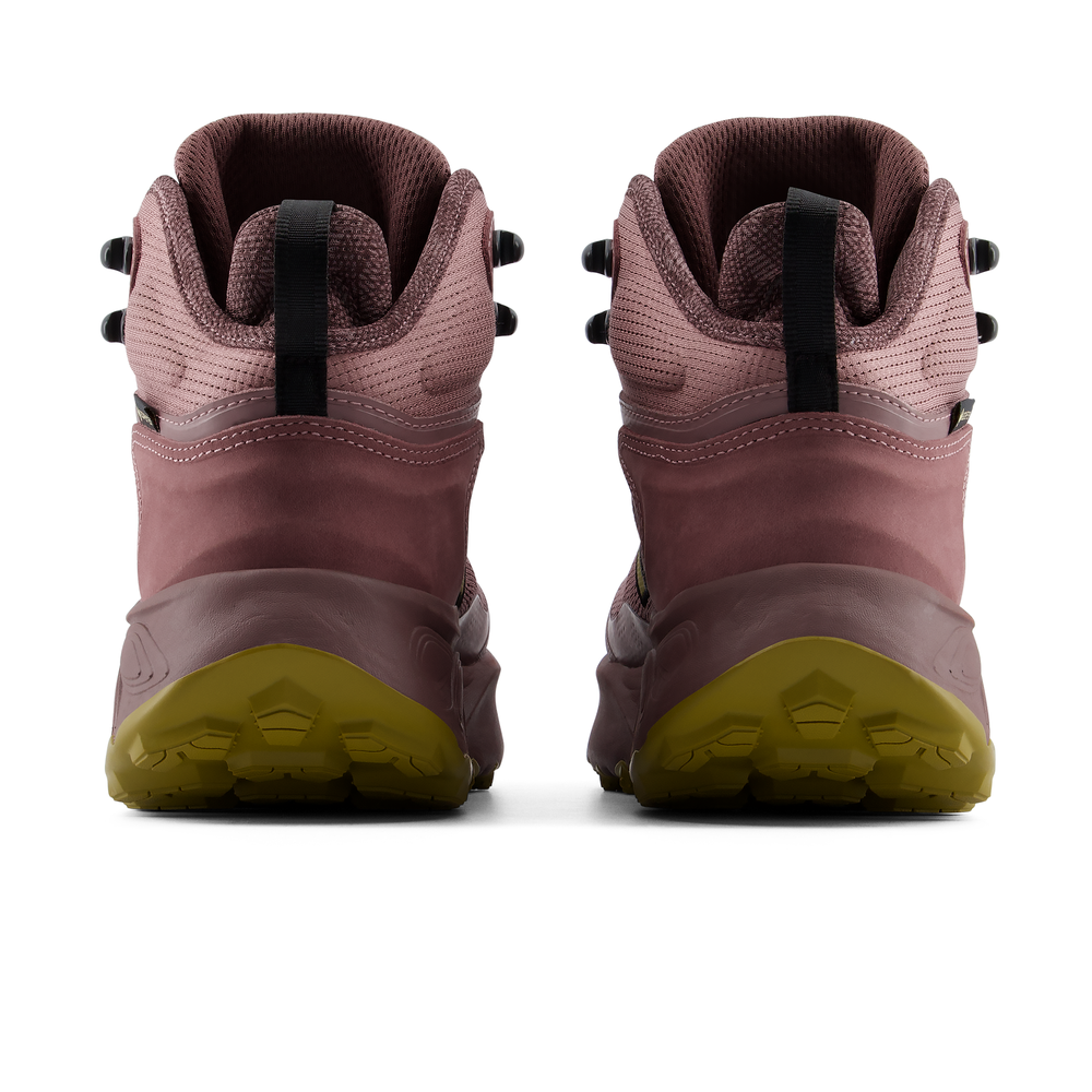 Buty damskie New Balance Fresh Foam X Hierro Hiker Gore-Tex v9 WHIMC1AO – różowe