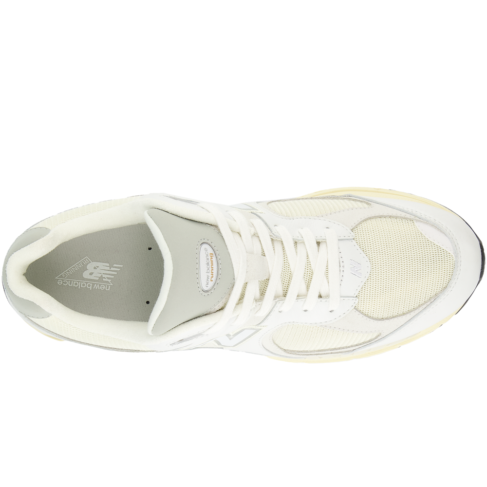 Buty unisex New Balance M2002RIA – białe