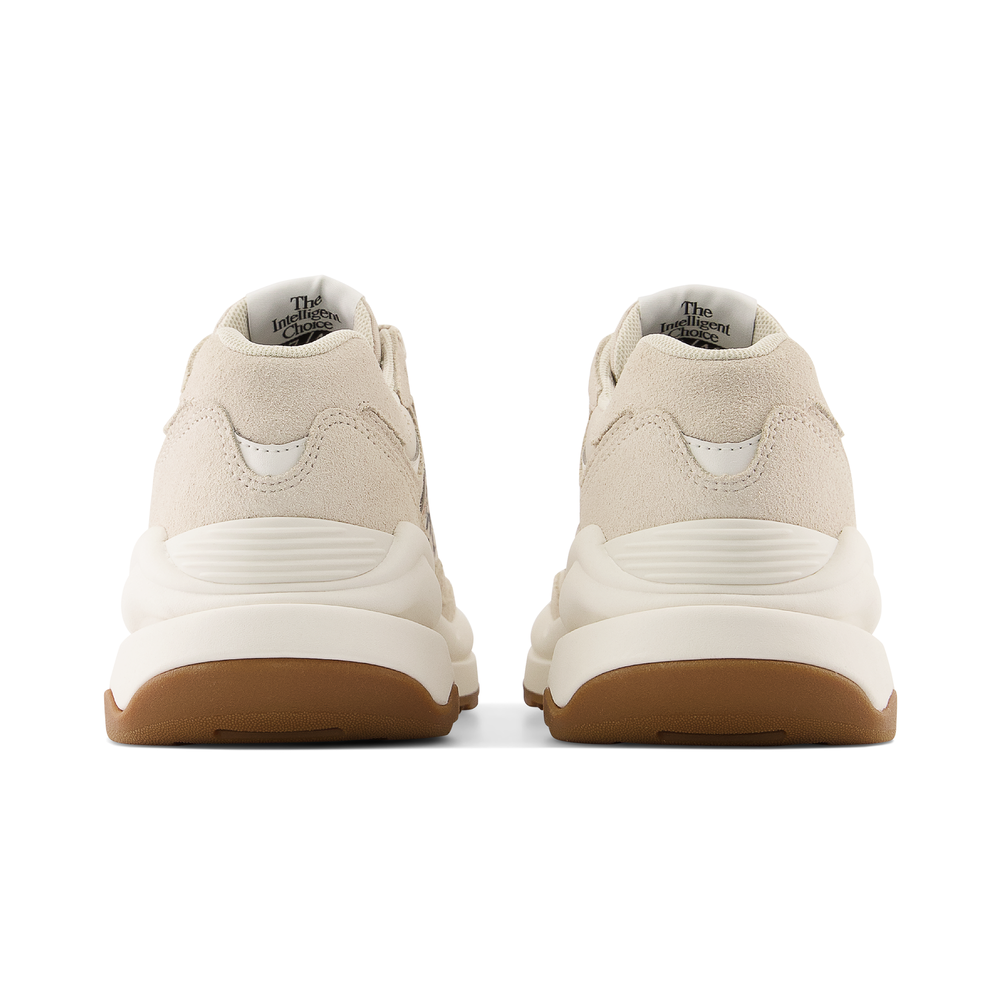 Buty damskie New Balance W5740APB – beżowe