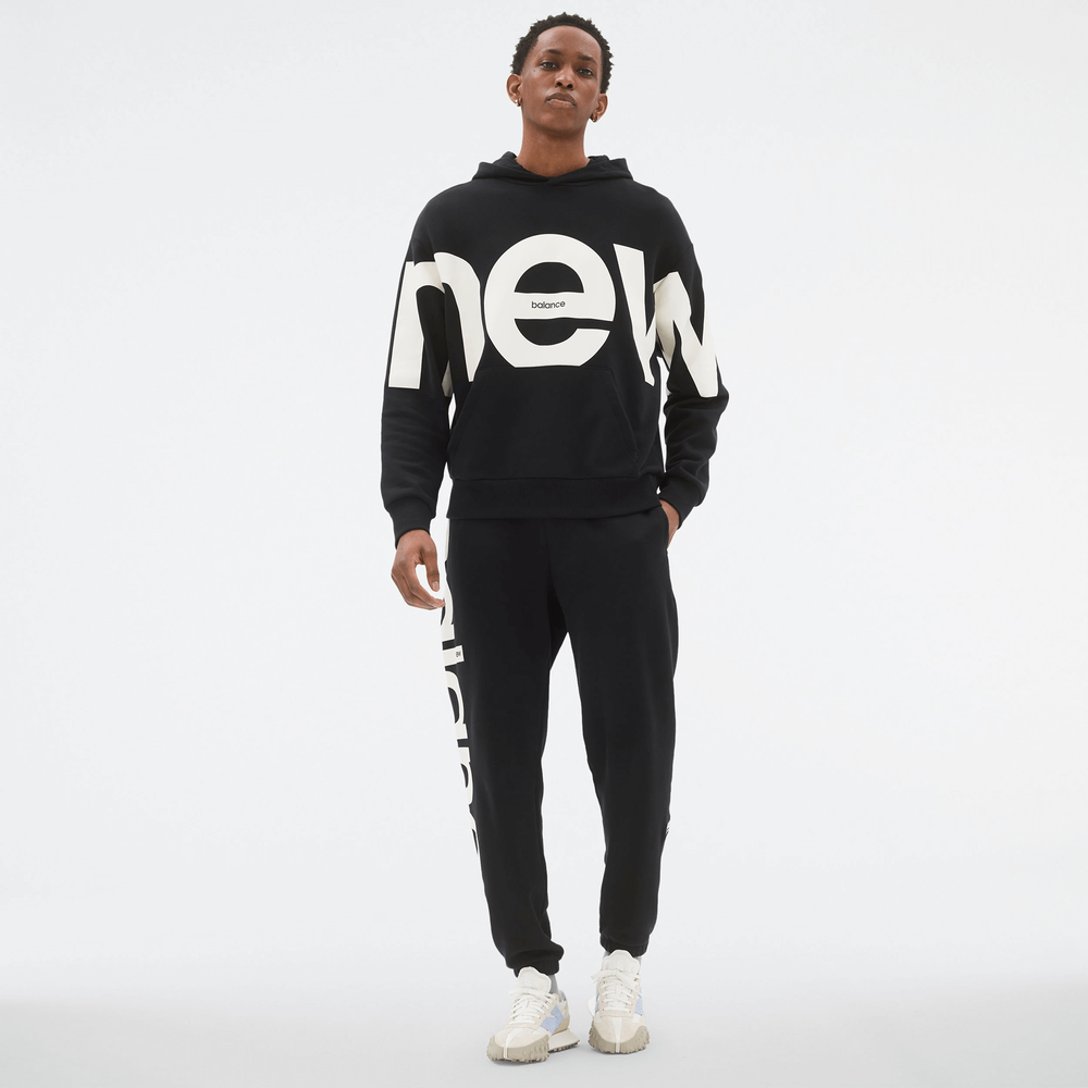 Bluza unisex New Balance UT23504BK – czarna
