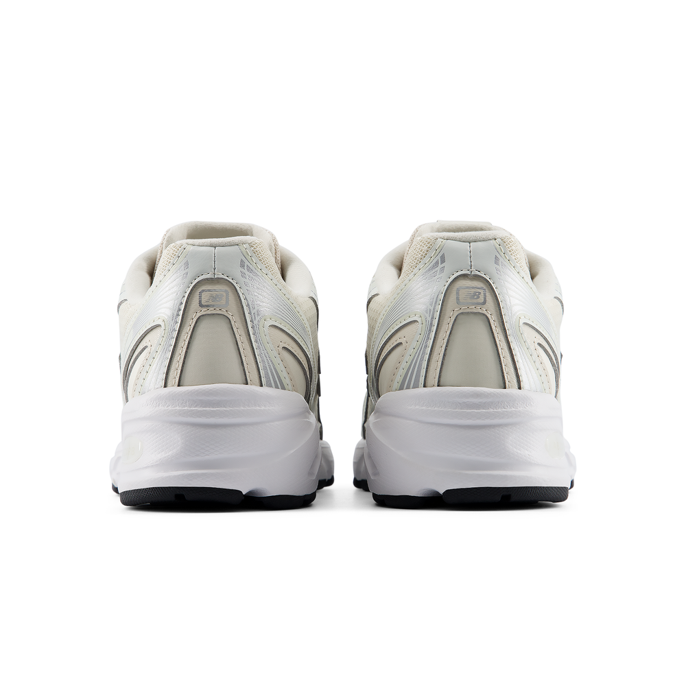 Buty dziecięce New Balance G7402A3 – beżowe