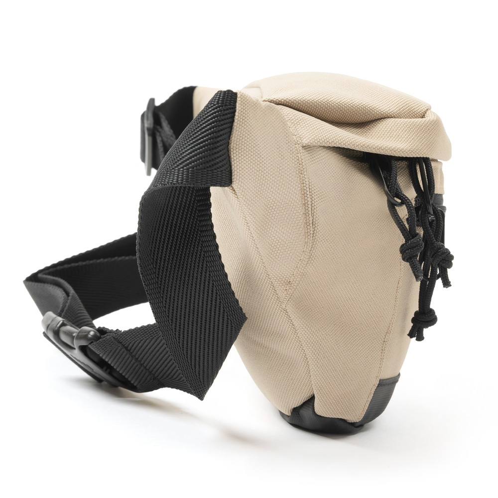 Saszetka New Balance LAB23086SOT – beżowa