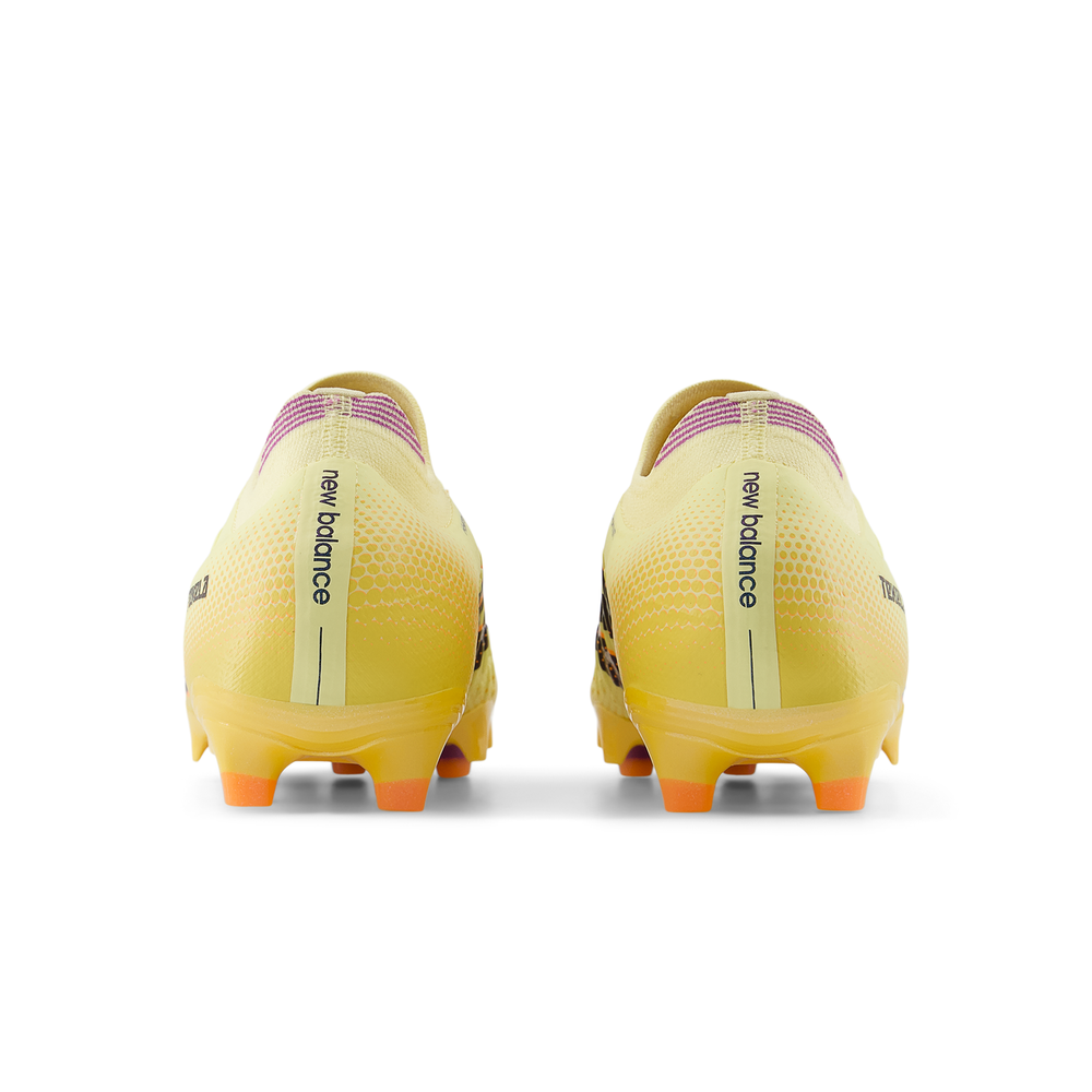 Korki męskie New Balance TEKELA PRO FG V4+ ST1FLJ45 – żółte